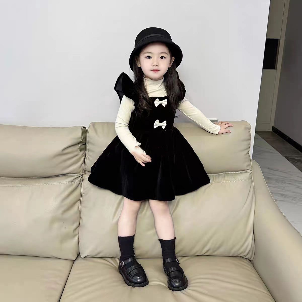 Girls Velvet Dress 2023 Autumn and Winter New Children's Hepburn Style Dress Korean Princess Dress Vest Skirt