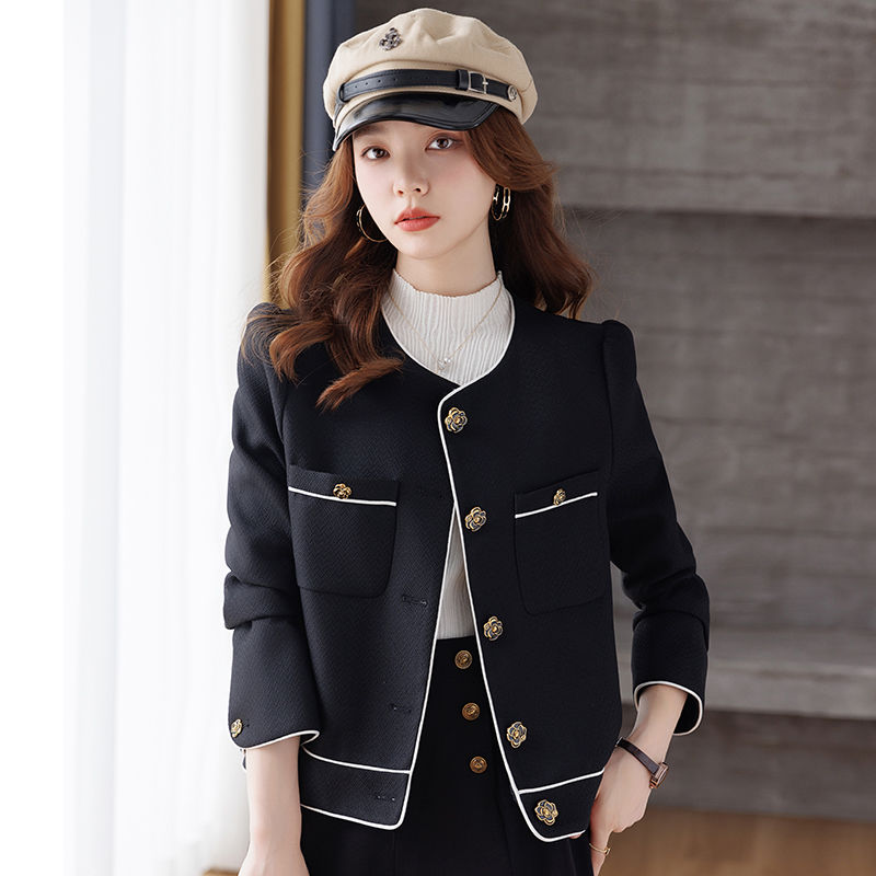 Black blazer women's short style small fragrance autumn and winter 2023 new style small high-end fashionable temperament suit