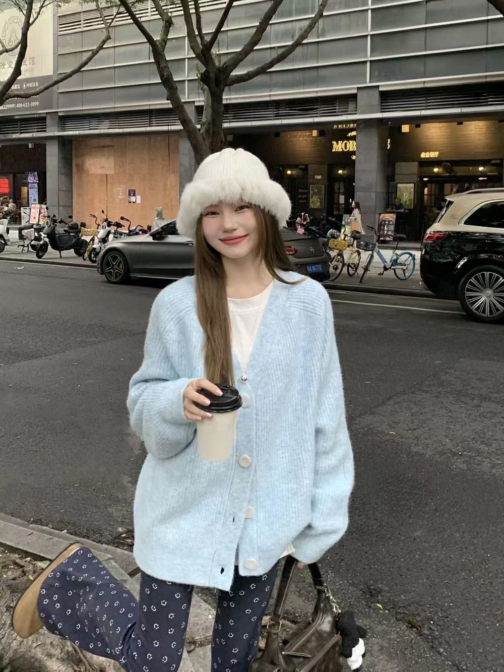 Gentle wind blue soft waxy versatile sweater cardigan for women autumn 2023 new loose and slim V-neck knitted jacket