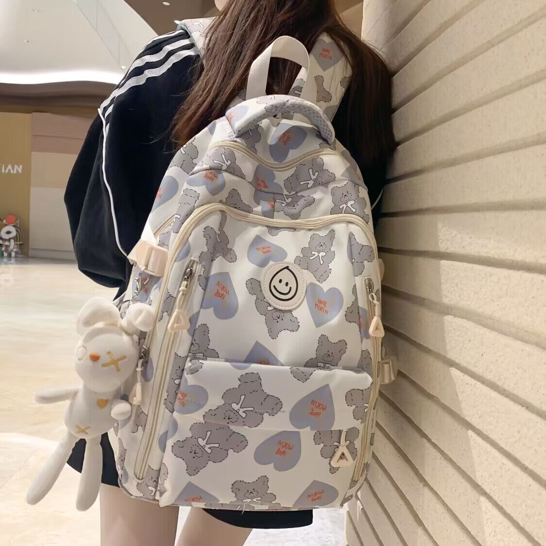 初中女生書包愛心圖案大容量初中高中生雙肩包可愛小學生護脊背包