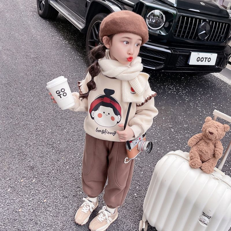 Girls autumn and winter clothing set 2023 new velvet sweatshirt children's clothing fashionable and stylish baby girl autumn thickening trend