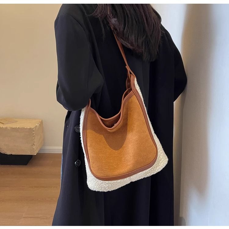 FOUR ONE Lammwollplüsch für Damen, neue, vielseitige Umhängetasche mit großem Fassungsvermögen und hochwertiger Wassereimer_voghion.com