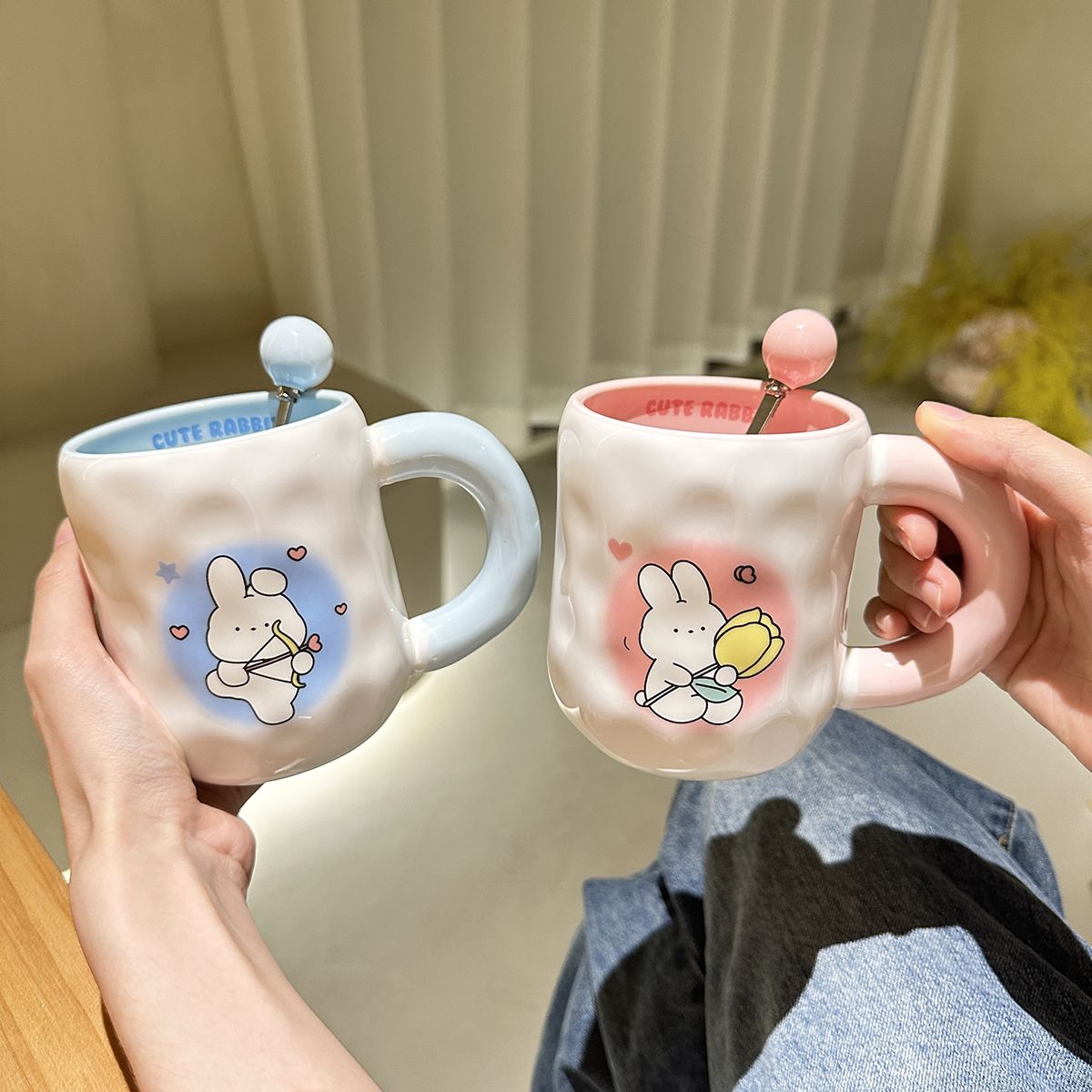 新款卡通小兔卡通陶瓷马克杯ins高颜值可爱情侣一对早餐咖啡水杯