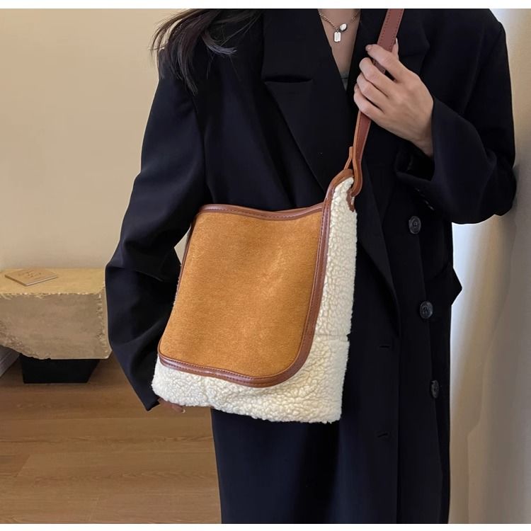 FOUR ONE Lammwollplüsch für Damen, neue, vielseitige Umhängetasche mit großem Fassungsvermögen und hochwertiger Wassereimer_voghion.com