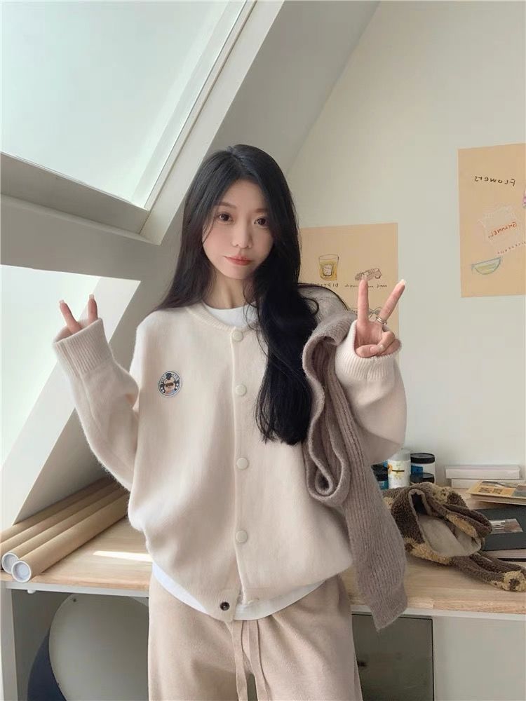 Korean gentle bear embroidered sweater jacket for women in autumn and winter soft and waxy loose casual knitted cardigan top for outer wear