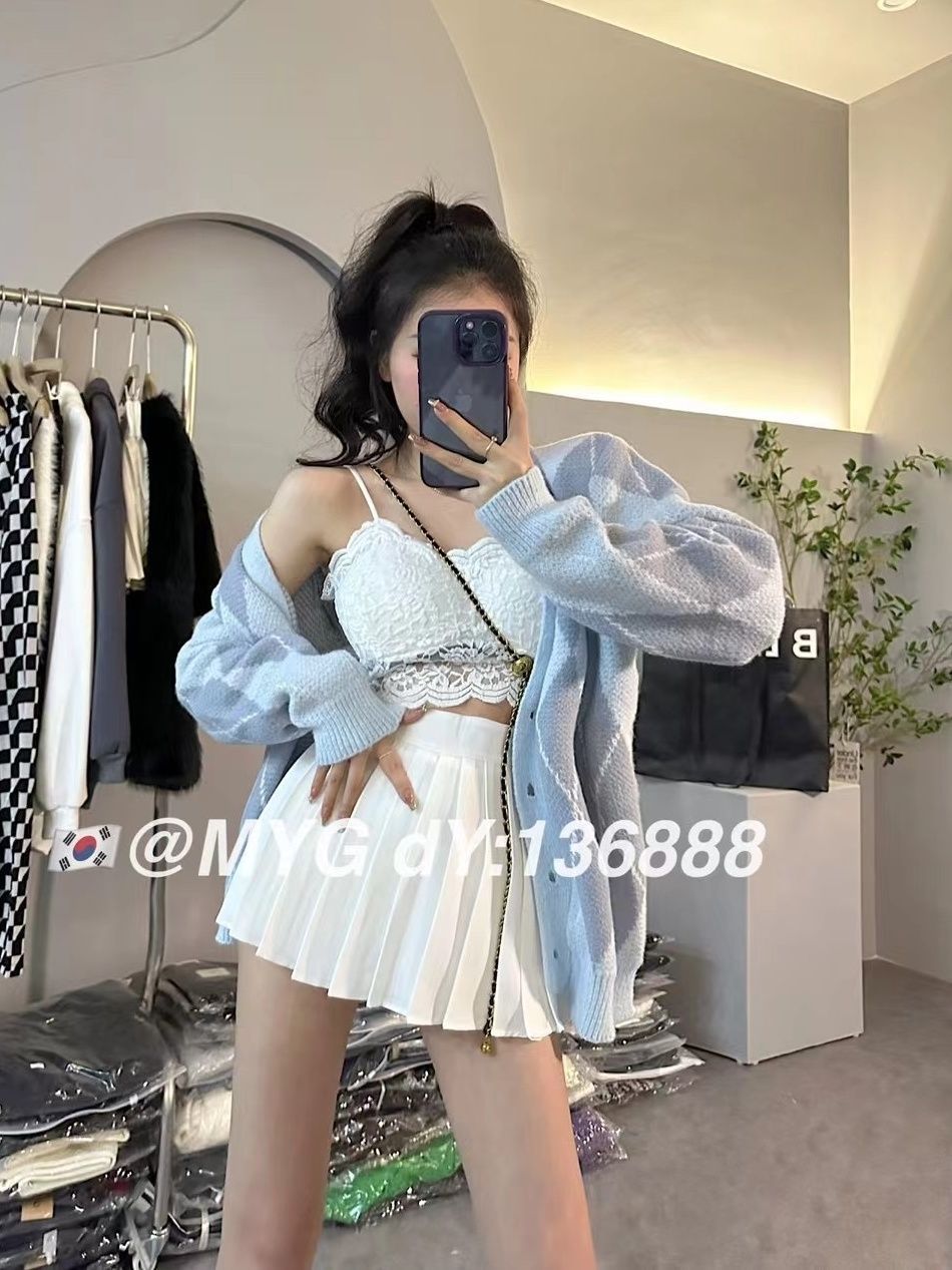Korean version of sweet and spicy sexy suit for women in autumn and winter fashion rhombus sweater jacket + hot girl suspender + high waist pleated skirt