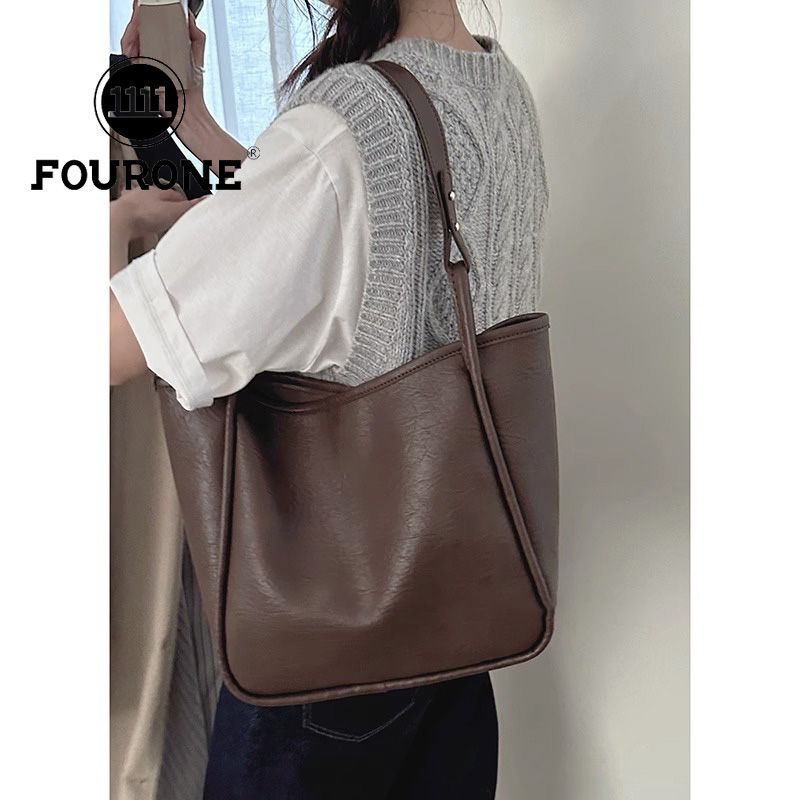 Retro College Style Large Capacity Bag Women's New Trendy Fashion Tote Bag Versatile Shoulder Commuting Bag