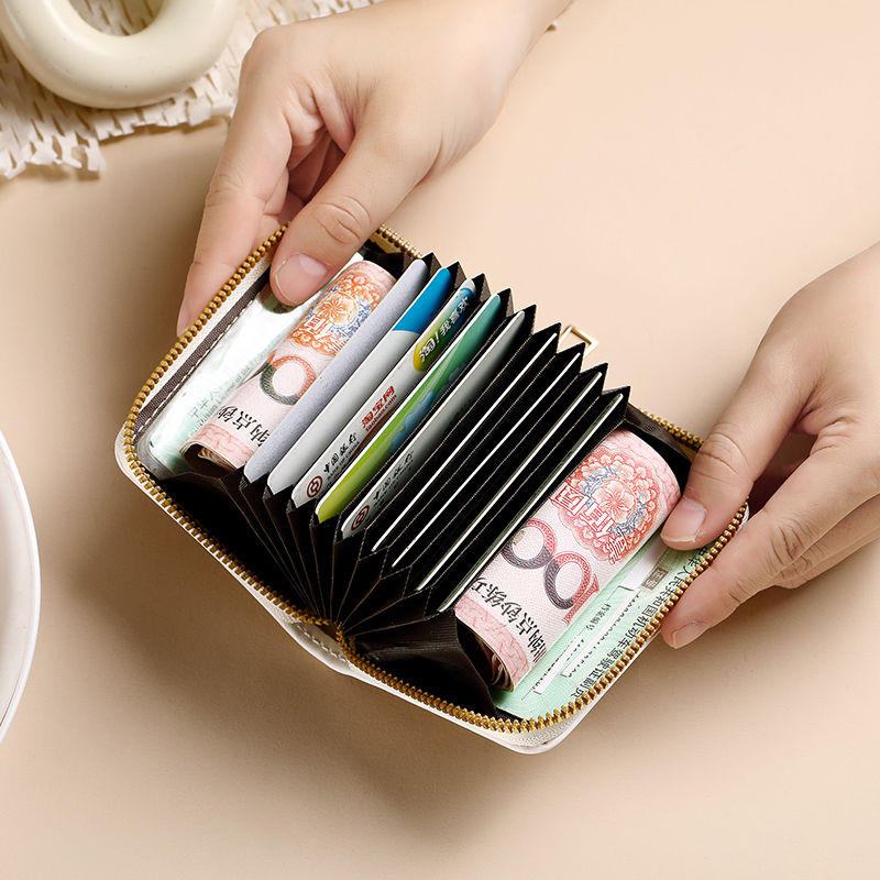 卡通卡包女式可爱卡片包大容量多卡位证件套防消磁卡夹小巧零钱包