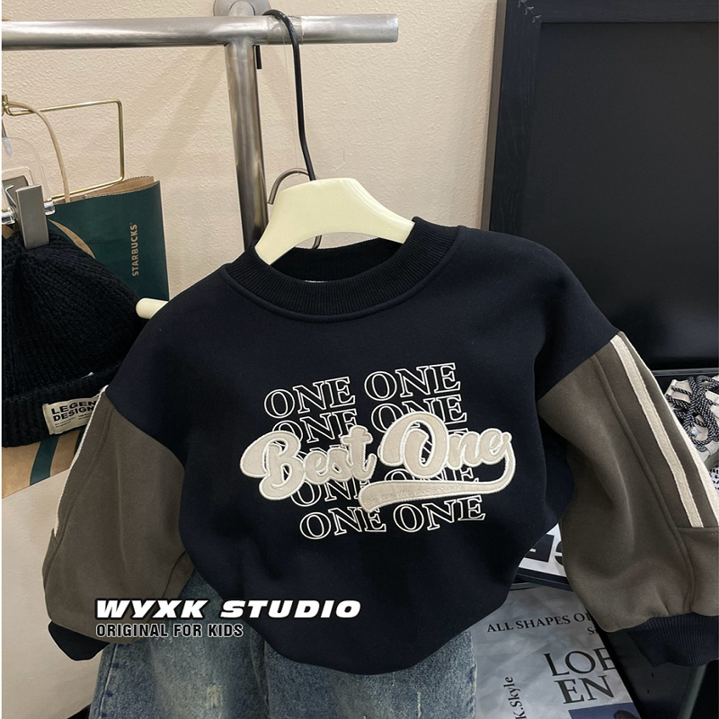 Boys' velvet sweatshirt  new winter style Korean style cool and handsome casual color matching one-piece velvet pullover top for small and medium-sized children