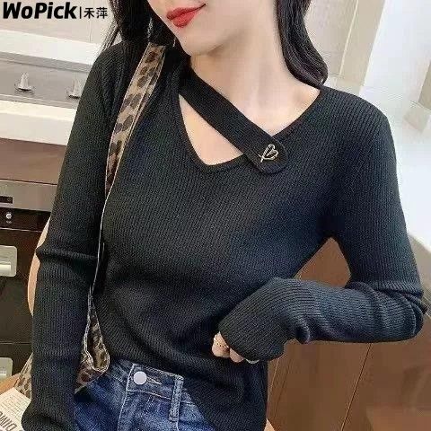 秋冬新款V領打底衫上衣設計感小眾毛衣女長袖氣質百搭修身針織衫