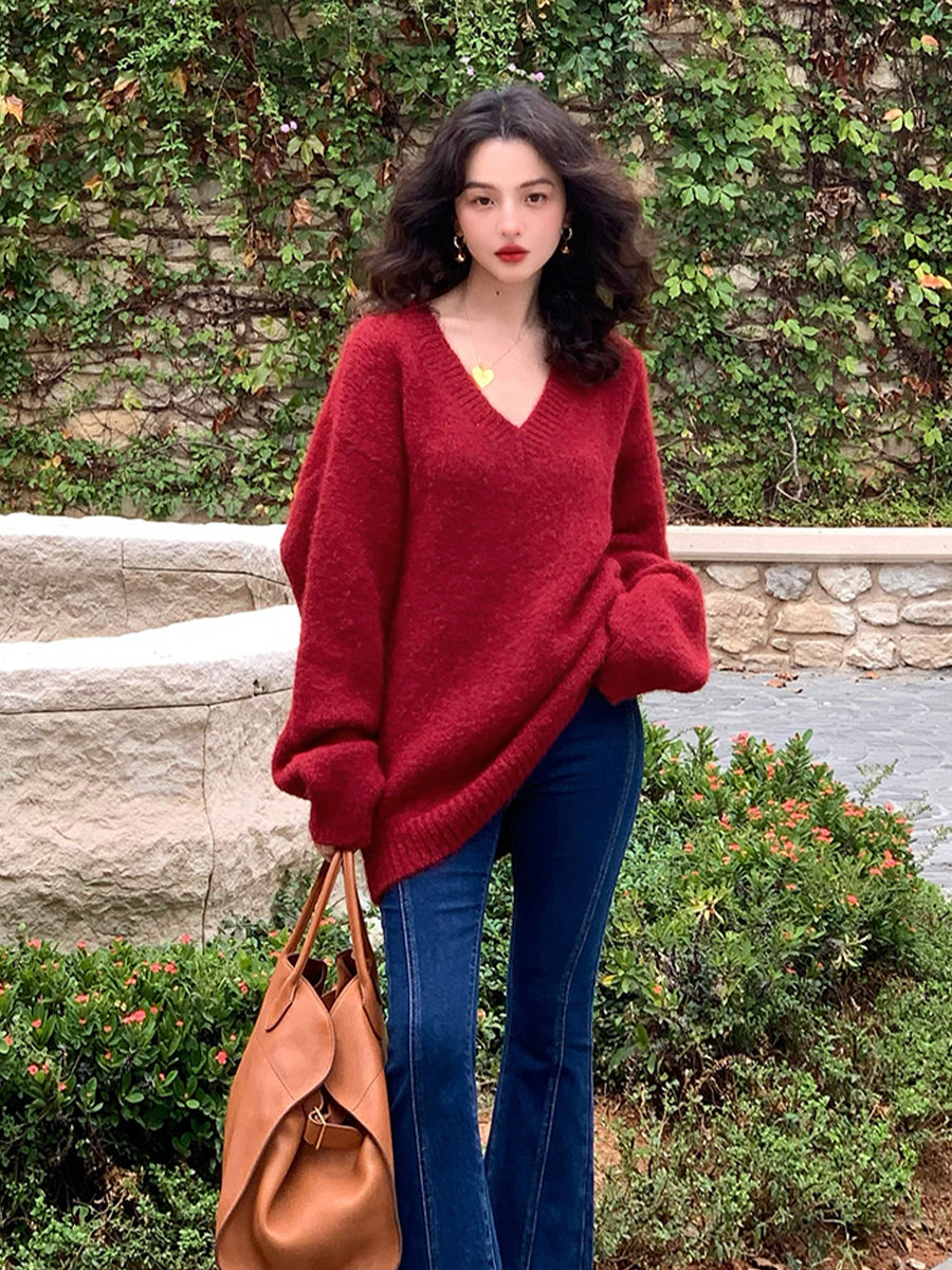 法式高級感毛衣女2023秋冬新款慵懶風紅色V領中長款針織外穿上衣