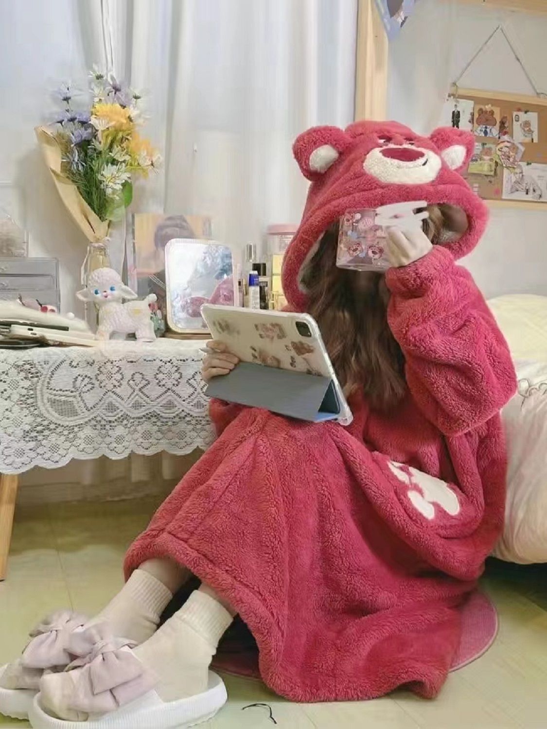 草莓熊睡袍女冬季新款珊瑚绒可爱浴袍卡通睡衣秋冬学生加厚可外穿