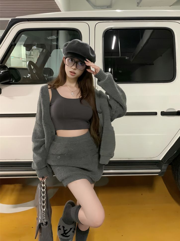 甜辣通勤套裝女秋冬爆款時尚休閒寬鬆外搭開衫外套+小眾包臀短裙