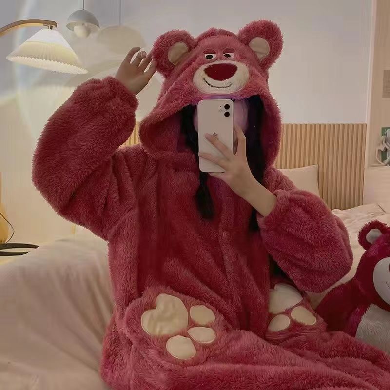 草莓熊睡衣女秋冬可爱卡通珊瑚绒睡衣2023年新款加绒加厚网红睡袍