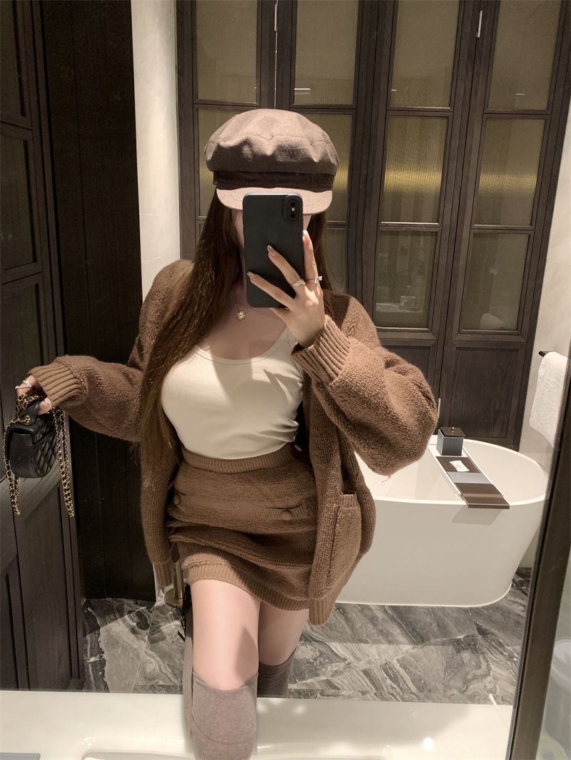 秋冬時尚爆款純欲套裝女休閒通勤寬鬆顯瘦毛衣外套+小眾包臀短裙