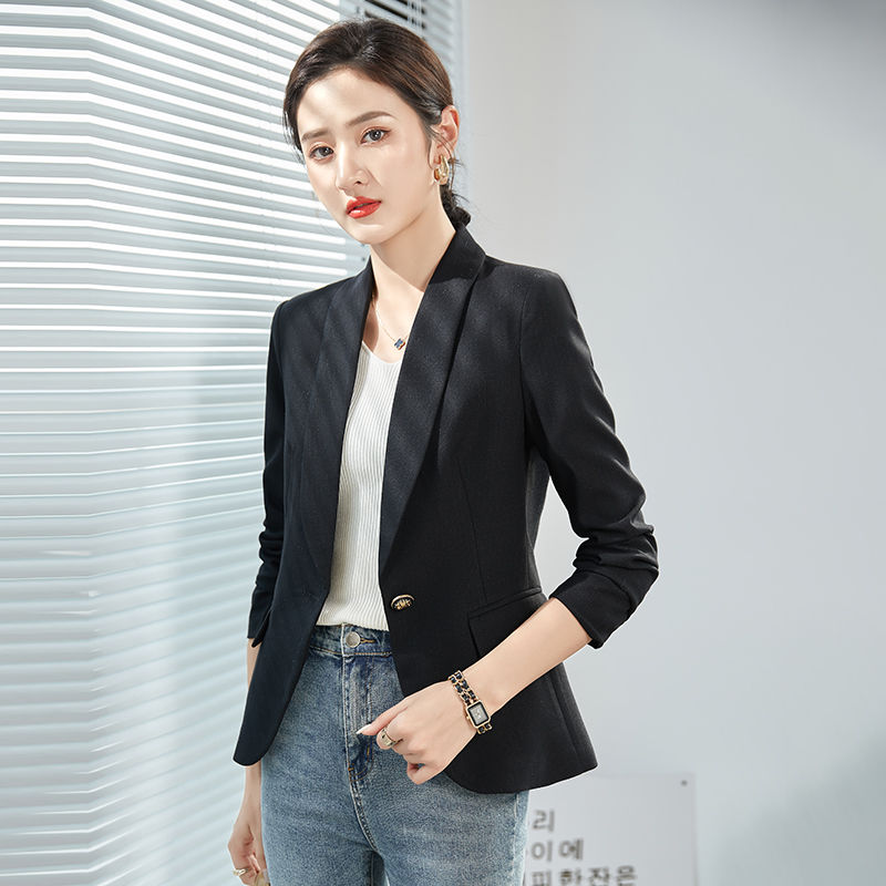 Black suit jacket for small women in autumn and winter, high-end temperament, professional formal wear, Korean style casual short small suit