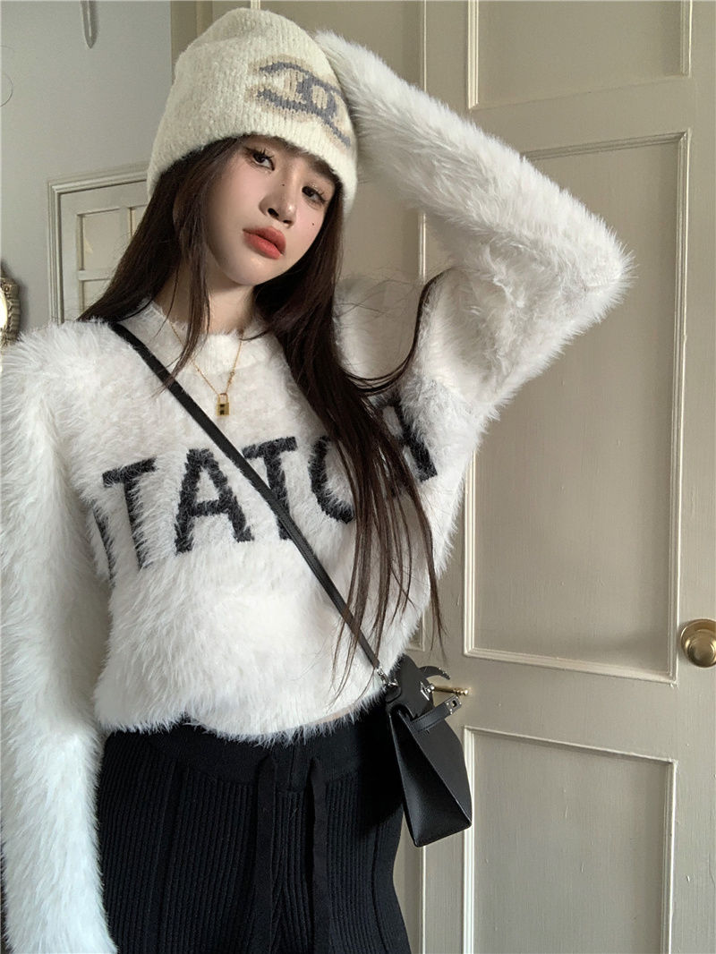 白色水貂絨毛衣女秋冬內搭軟糯短款針織衫高級感法式奶系溫柔上衣