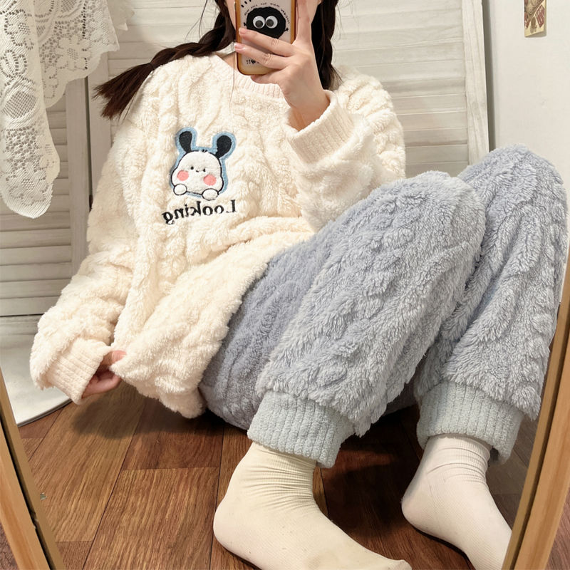睡衣女士冬季珊瑚絨保暖春秋款長袖冬天套裝加厚法蘭絨可愛家居服