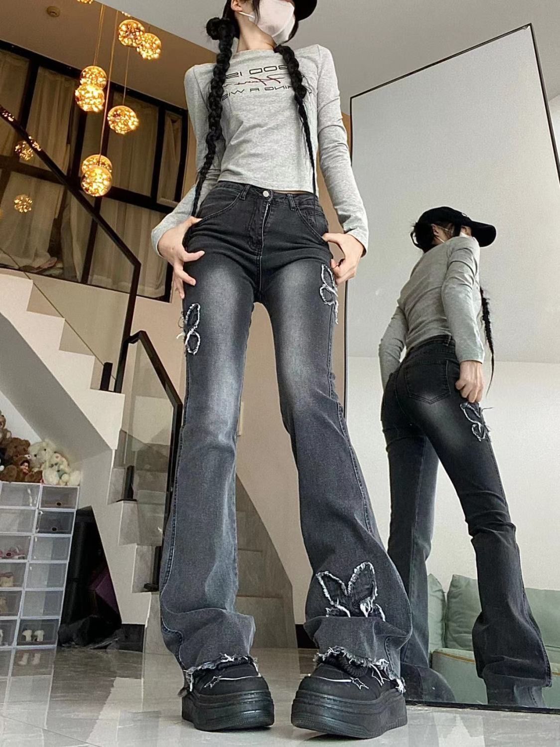 美式辣妹蝴蝶貼布微喇叭牛仔褲女高街復古水洗修身顯瘦毛邊直筒褲