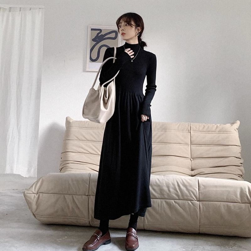 Autumn and winter new style Hepburn style French knitted dress women's half-high collar skirt black long-sleeved long skirt bottoming skirt