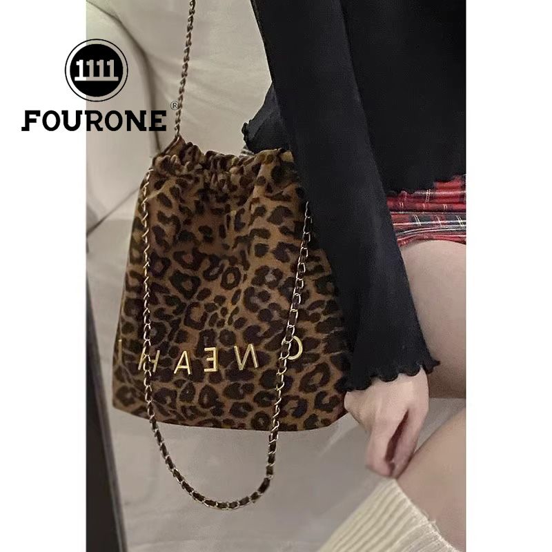 Niche design leopard print bucket bag women's new fashion handbag high-end chain shoulder bag