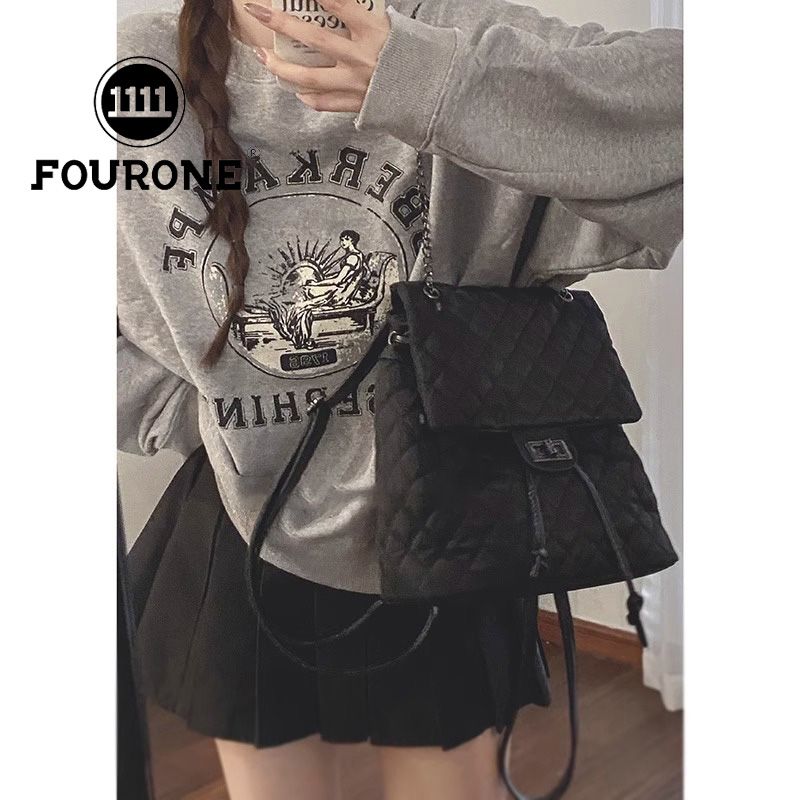 Korean niche backpack women's new college student casual small backpack travel chain crossbody bag