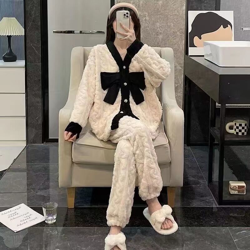 珊瑚絨睡衣女秋冬季可愛寬鬆加厚冬天女士法蘭絨家居服可外穿套裝