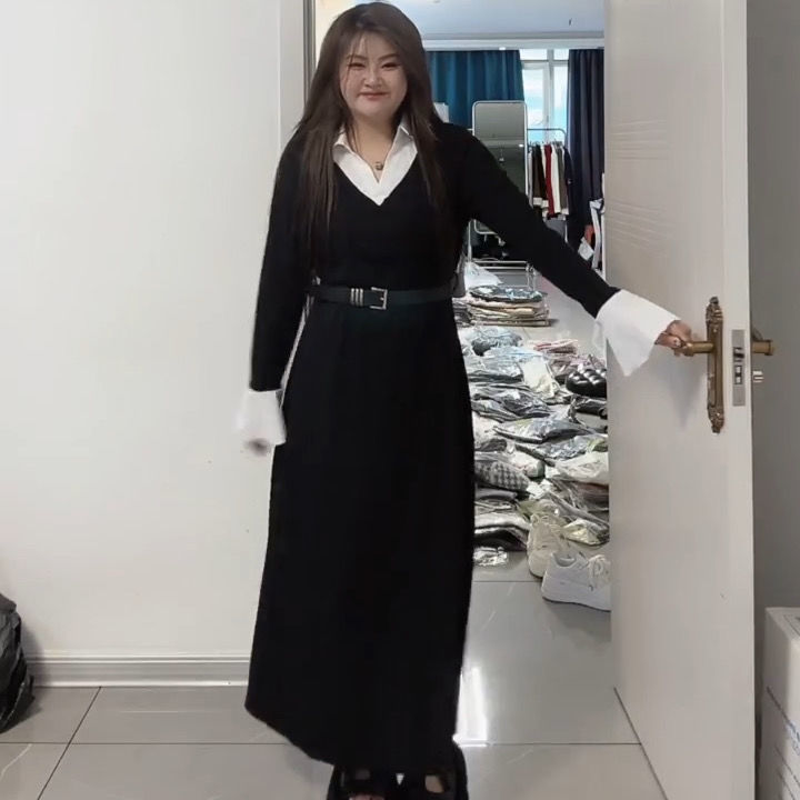 Plus size spring and autumn new hot girl black long-sleeved fake two-piece dress women's waist slimming design skirt