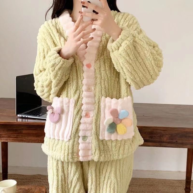 珊瑚絨睡衣冬季女款加絨加厚花兒2023年新款秋冬款法蘭絨家居服