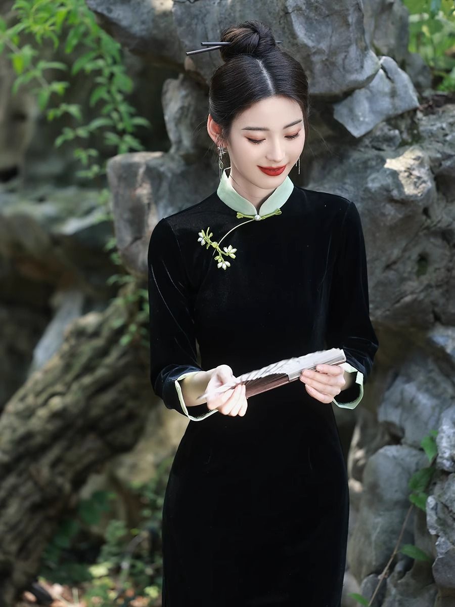 黑色絲絨旗袍新款秋季2023長袖顯瘦修身新中式改良年輕款氣質高端