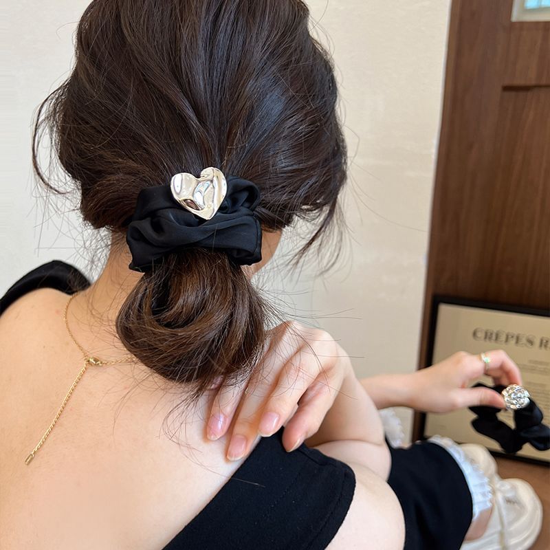 Schwarzer Temperament Kamelien Dickdarm Haarkreis, exquisiter Herz Dickdarm Kreis, Lederband Krawatte, Pferdeschwanz Haarseil Kopfbedeckung_voghion.com