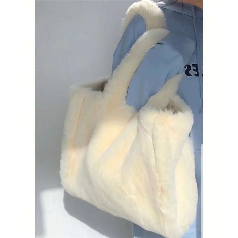 Autumn and winter plush bag cute furry portable tote bag large capacity bag women 2023 new commuter shoulder bag