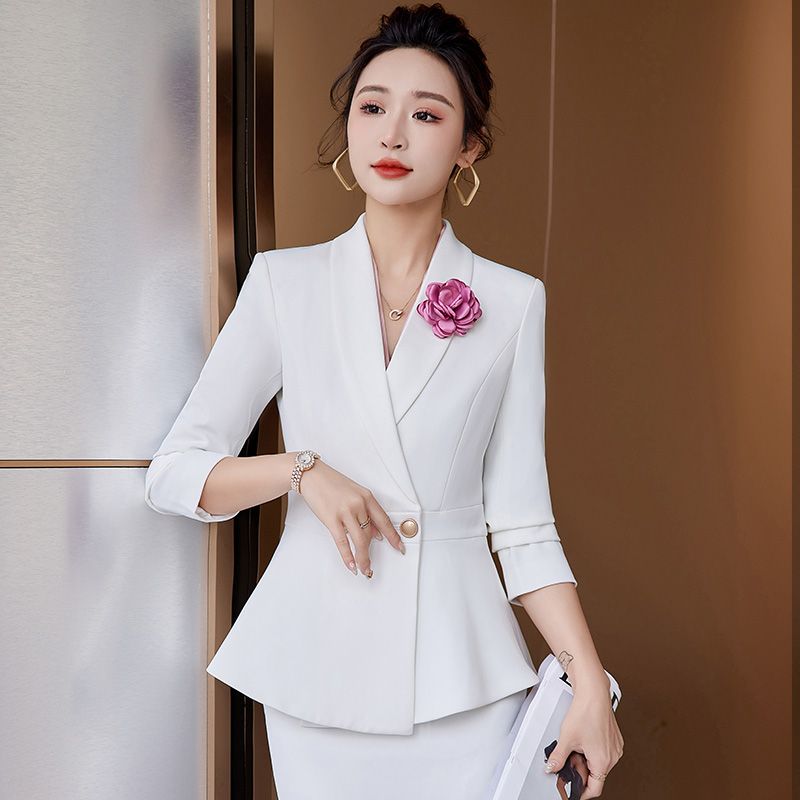 Professional suit for women, autumn temperament, goddess style, high-end suit jacket, jewelry store front desk work clothes, beauty salon work clothes