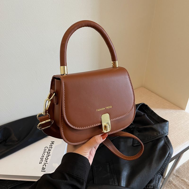 2023 new fashion small bag, high-quality hand-held square bag, stylish and versatile shoulder bag, Korean style cross-body trendy bag