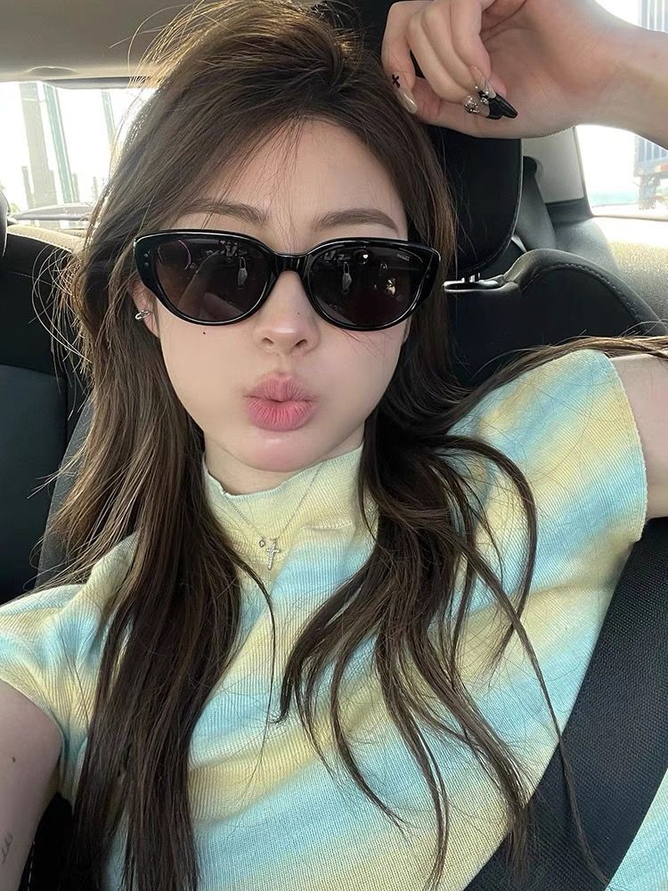 Internet celebrity retro cat-eye sunglasses European and American high-end small face anti-UV sunglasses hot girl Internet celebrity sunglasses
