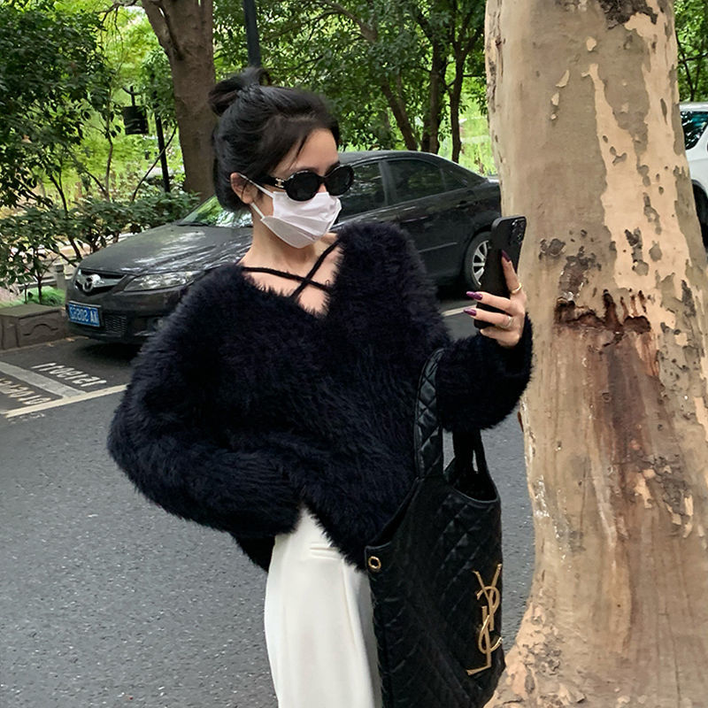加大碼胖mm300斤軟糯毛衣女秋冬內搭寬鬆慵懶風上衣V領針織打底衫