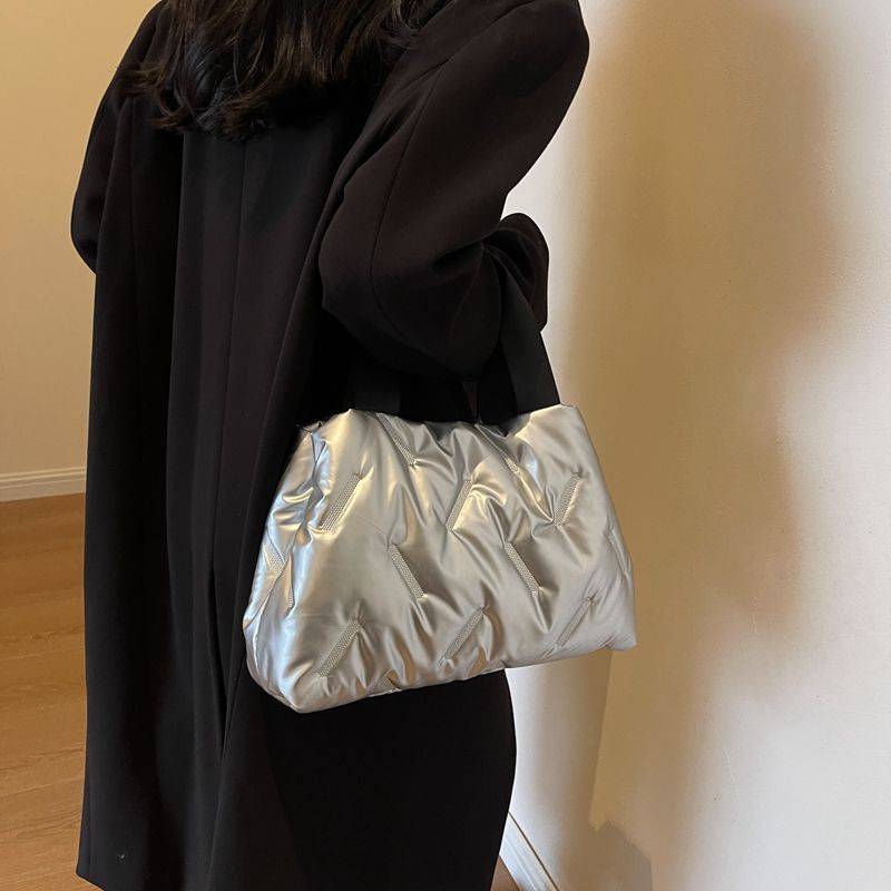 /Handbag  Autumn New Niche Fashion Trendy Work Commuting Women's Shoulder Bag