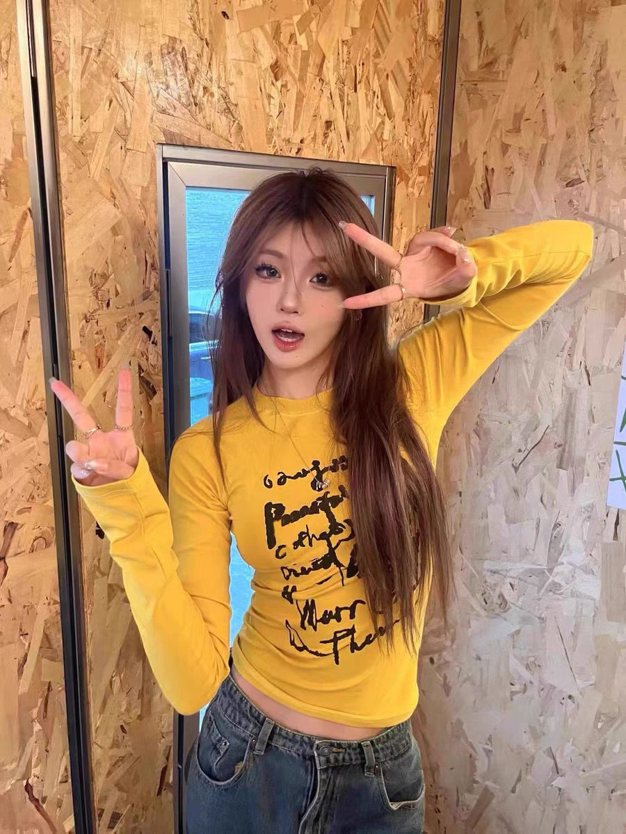 美式復古印花長袖t恤女秋季多巴胺內搭外穿打底衫修身辣妹上衣ins