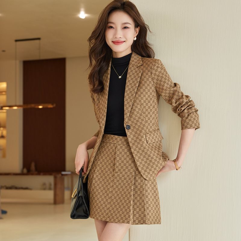 Houndstooth suit jacket for women 2023 spring and autumn new JK uniform pleated skirt green suit suit skirt two-piece set