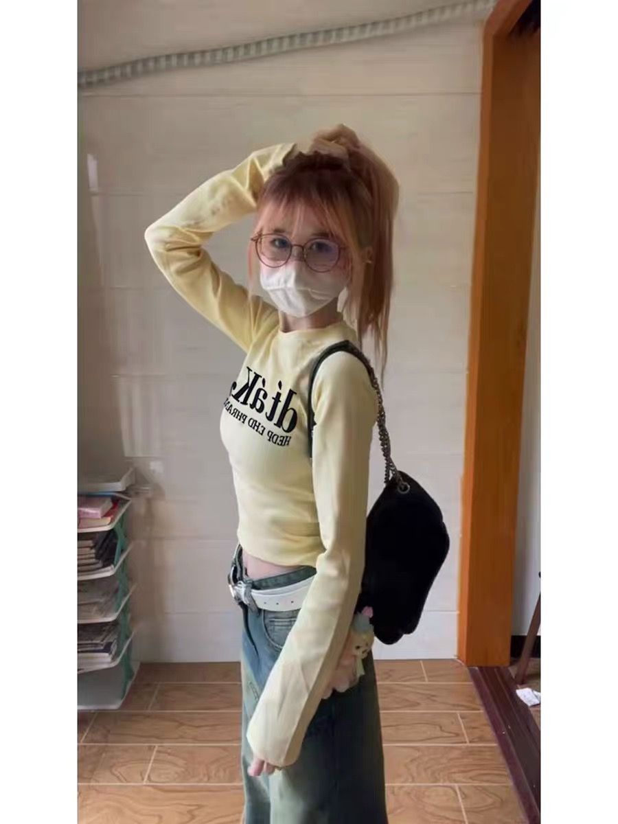 美式辣妹印花黃色長袖t恤女春秋新款內搭設計感小眾外穿短款上衣
