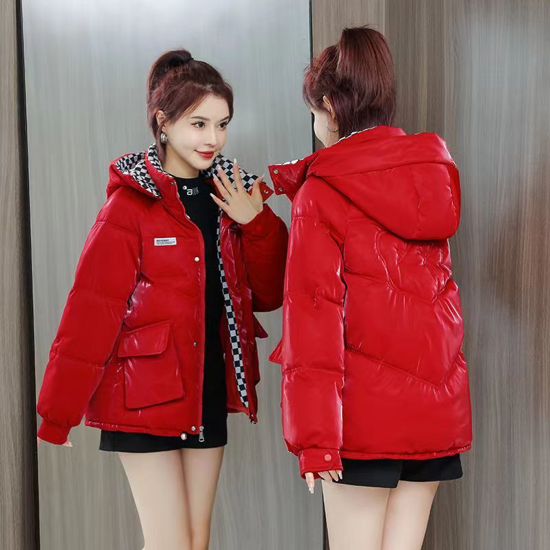 紅色連帽棋盤棉服2023新款女冬裝時尚加厚休閒裝短款棉衣棉襖外套