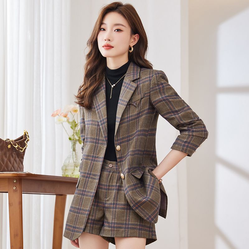 Plaid blazer women's autumn and winter 2023 new Korean version retro fashion temperament high-end casual suit suit