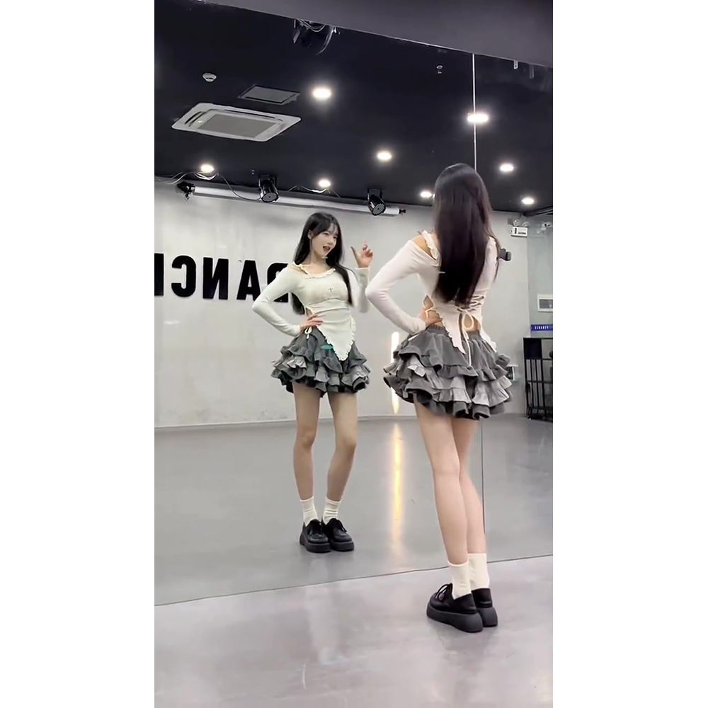 秋季美拉德穿搭套裝2023米色上衣重工蛋糕短裙套裝辣妹兩件套新款