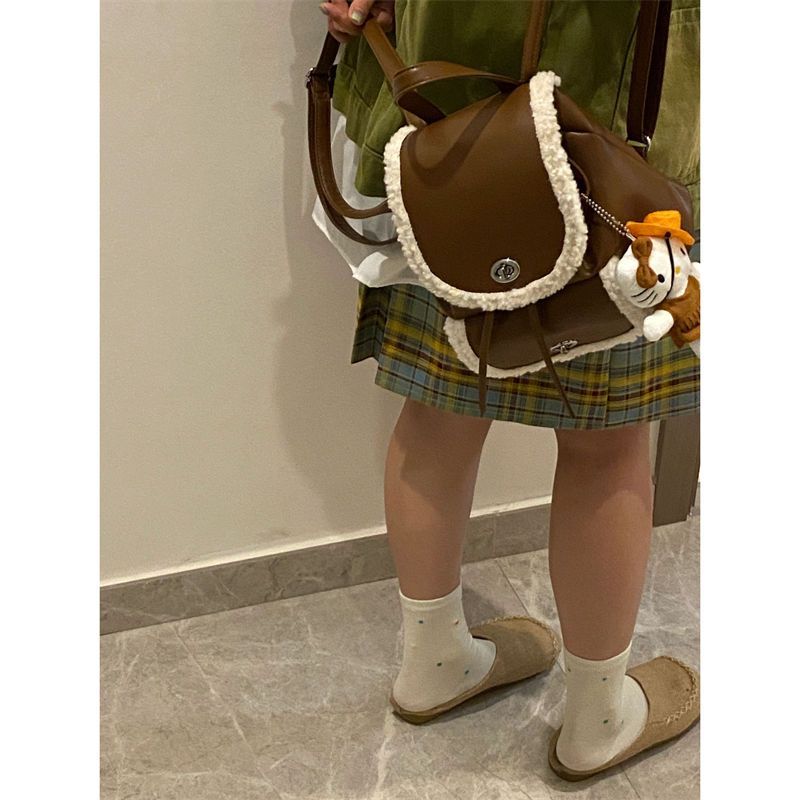 Autumn and winter women's bags  new niche plush backpack retro fashion handbag large capacity commuter backpack