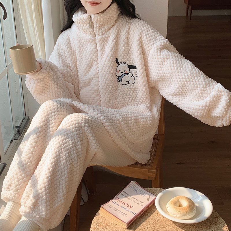 2023年冬季新款珊瑚绒睡衣女长袖套装法兰绒加厚保暖可外穿家居服