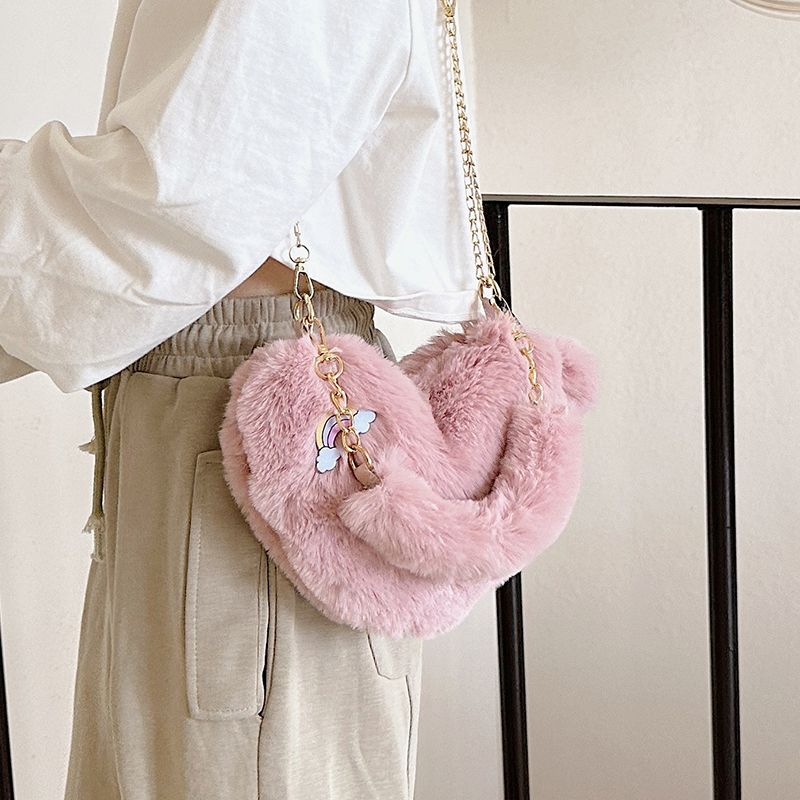 /New small bags for autumn and winter, new fashionable love fur bags, plush shoulder crossbody bags