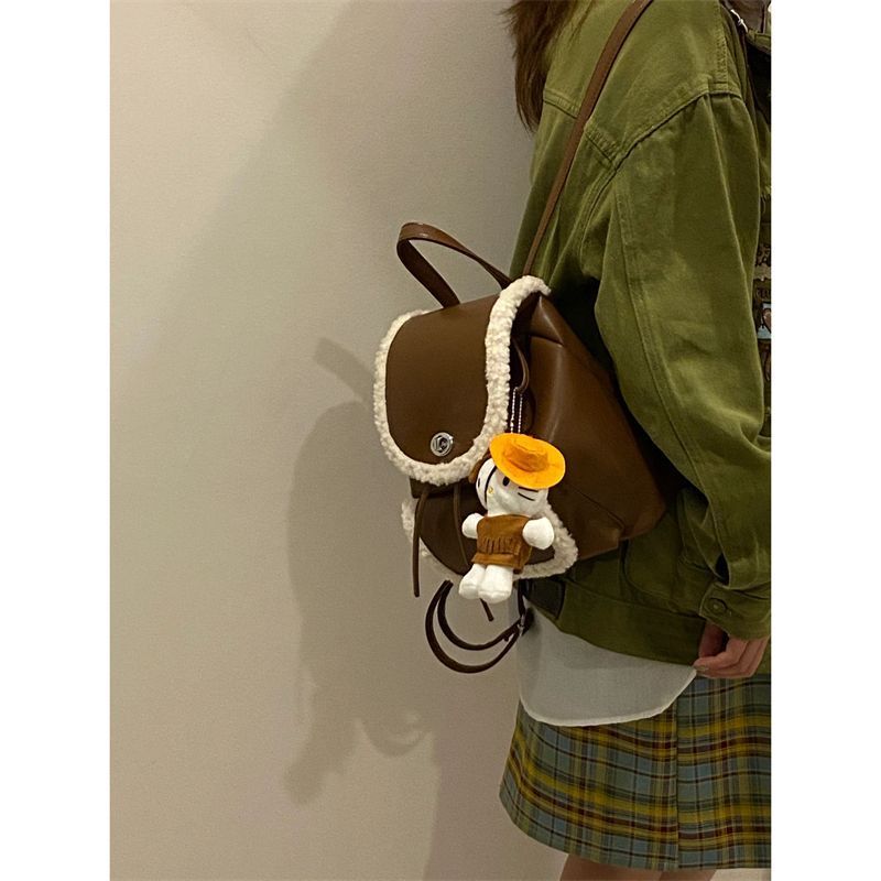 Autumn and winter women's bags  new niche plush backpack retro fashion handbag large capacity commuter backpack
