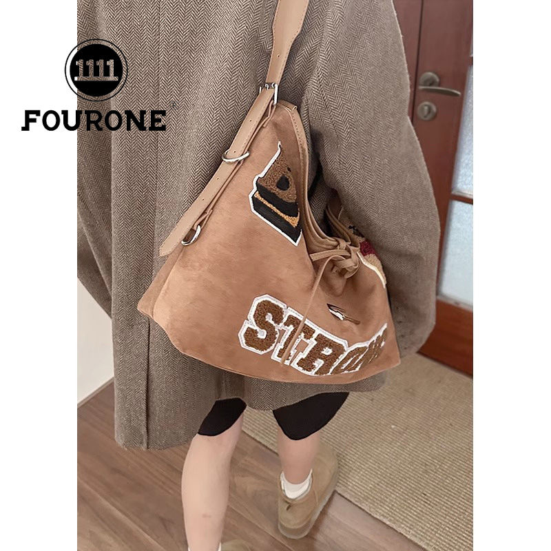 Korean large-capacity commuter bag women's new retro fashion shoulder bag versatile and cute tote bag