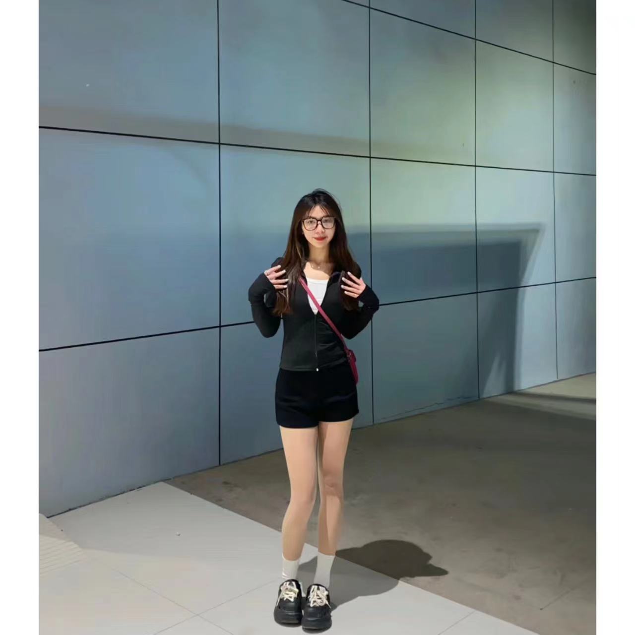 黑色直筒牛仔短褲女水洗彈力百搭熱褲包臀辣妹a字褲顯瘦修身跳舞
