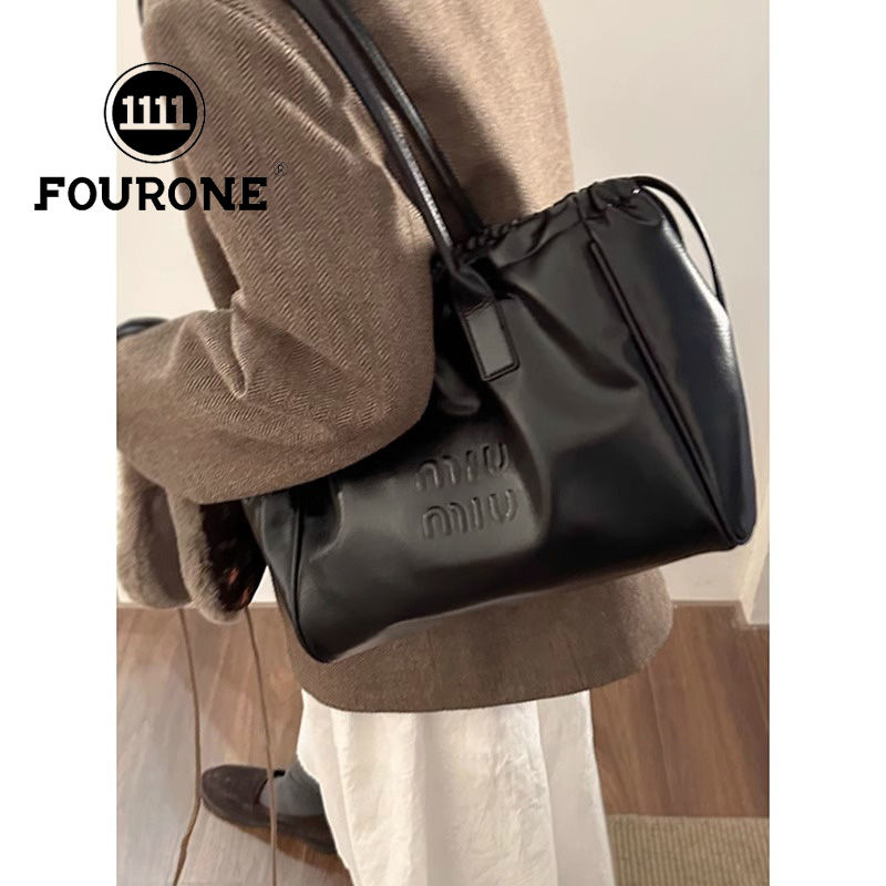 Letter tote bag for women new Korean portable commuter bag versatile niche large capacity shoulder bag